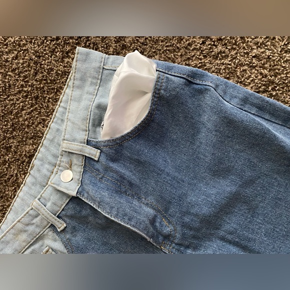 Women’s Jeans - Picture 4 of 6